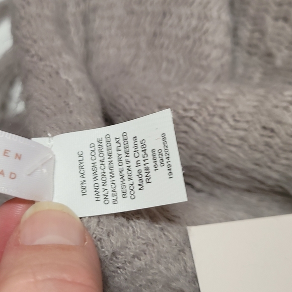 Lauren Conrad Fringe scarf Super Soft Grey Gray Cold Weather - Picture 3 of 8